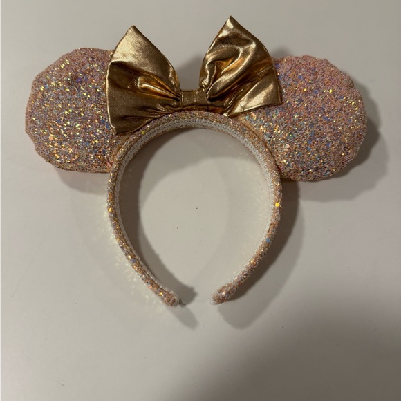 Glitter Pink Minnie Ears with Gold Bow - Picture 2 of 4